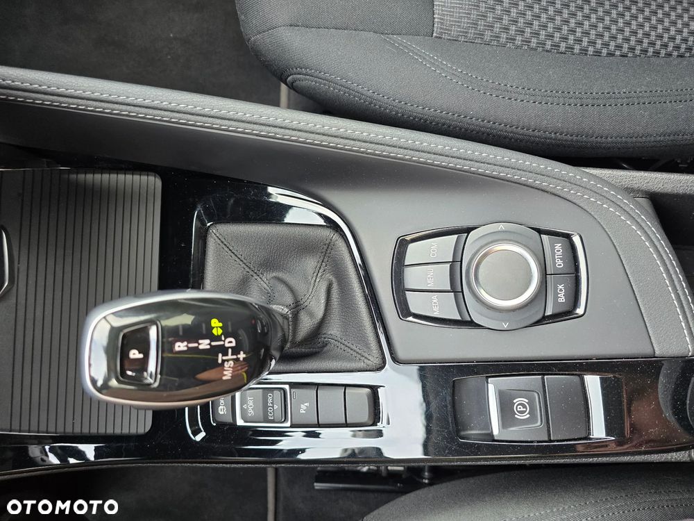 BMW X2 sDrive18i Advantage - 28