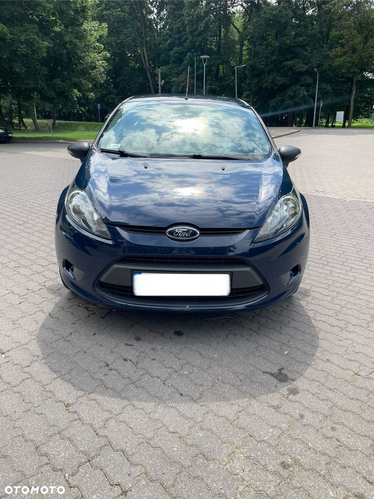 Ford Fiesta 1.25 Ambiente - 2