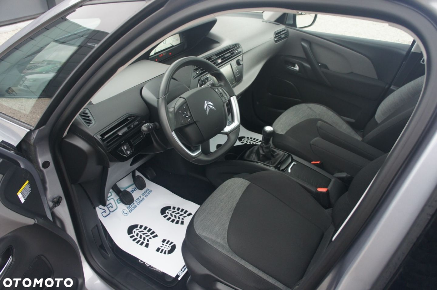 Citroën C4 Picasso - 10