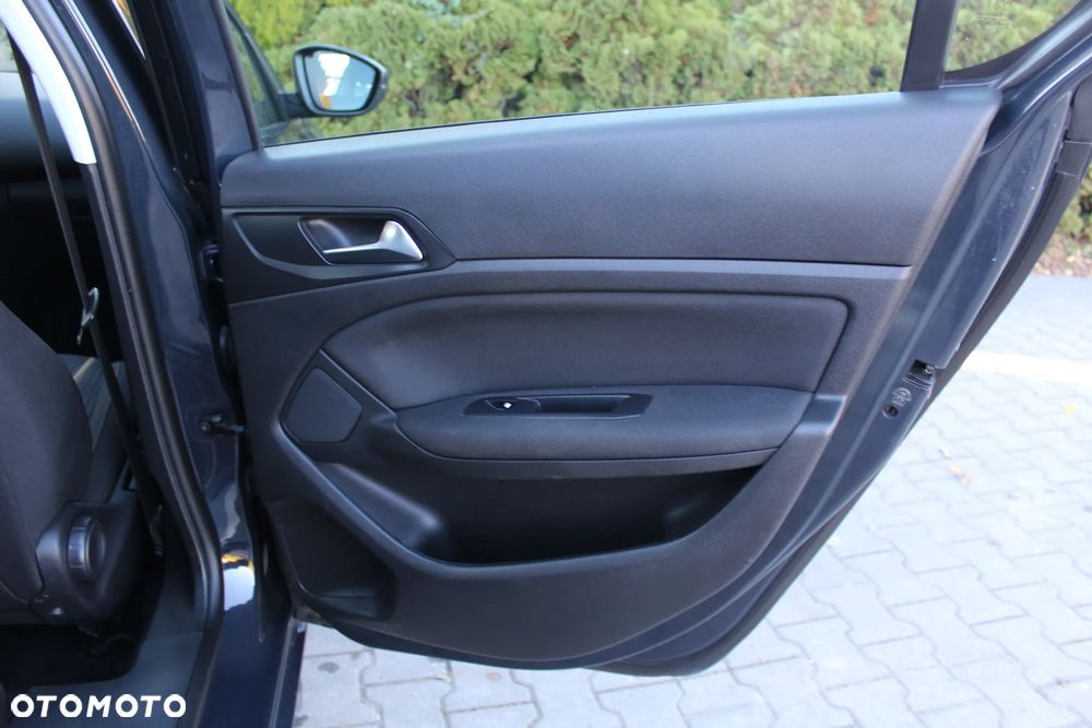 Peugeot 308 1.6 e-HDi Active S&S - 23