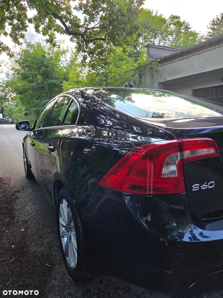 Volvo S60 D3 Drive-E Momentum - 10
