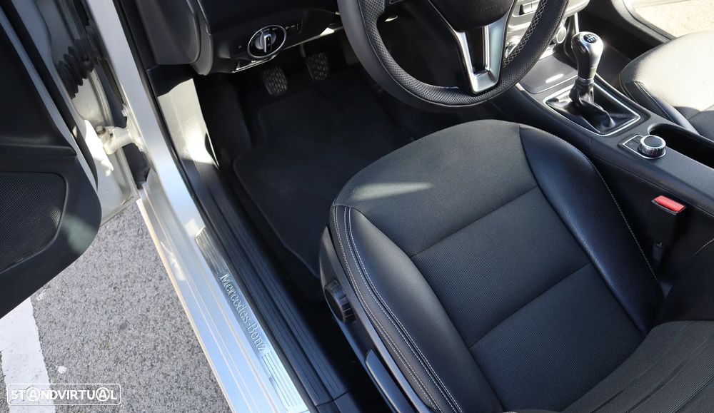 Mercedes-Benz A 180 CDI BlueEFFICIENCY - 15