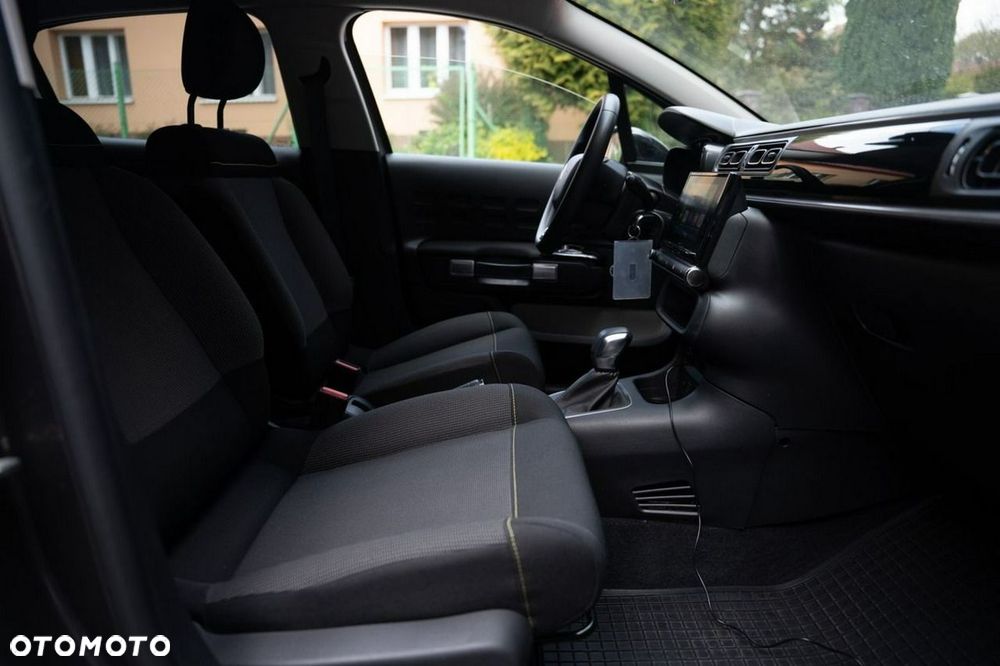 Citroën C3 1.2 PureTech Shine EAT6 - 12