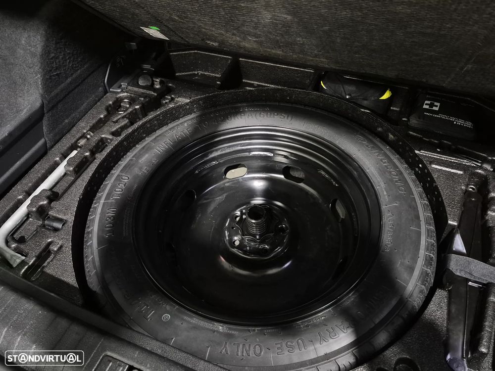 Audi Q3 40 TDI quattro S tronic - 35