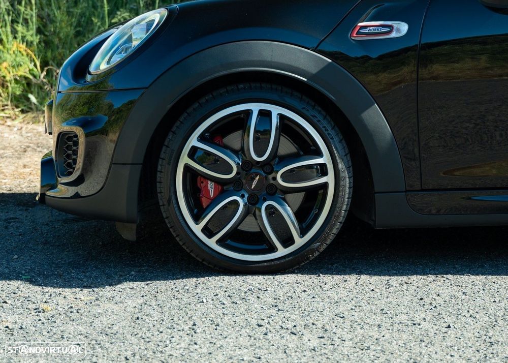 MINI Cabrio John Cooper Works Auto Desportiva - 23