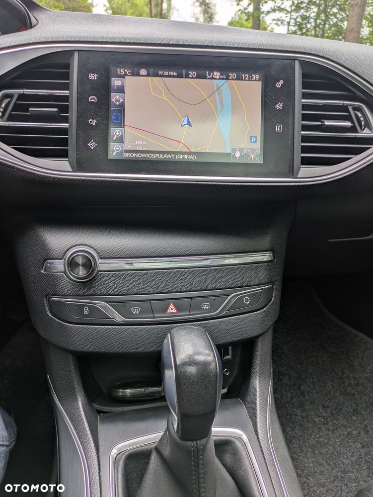 Peugeot 308 BlueHDi FAP 150 EAT6 Stop & Start Allure - 19