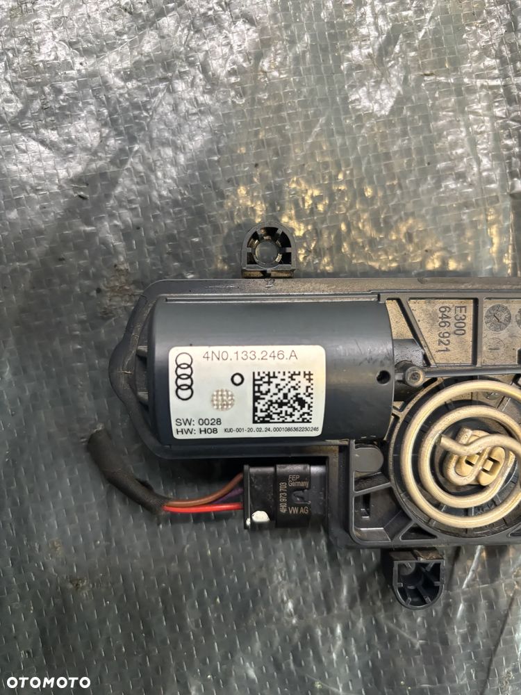 Skoda Kodiaq silniczek wydechu nastawnik klap spalin 4N0133246A - 3