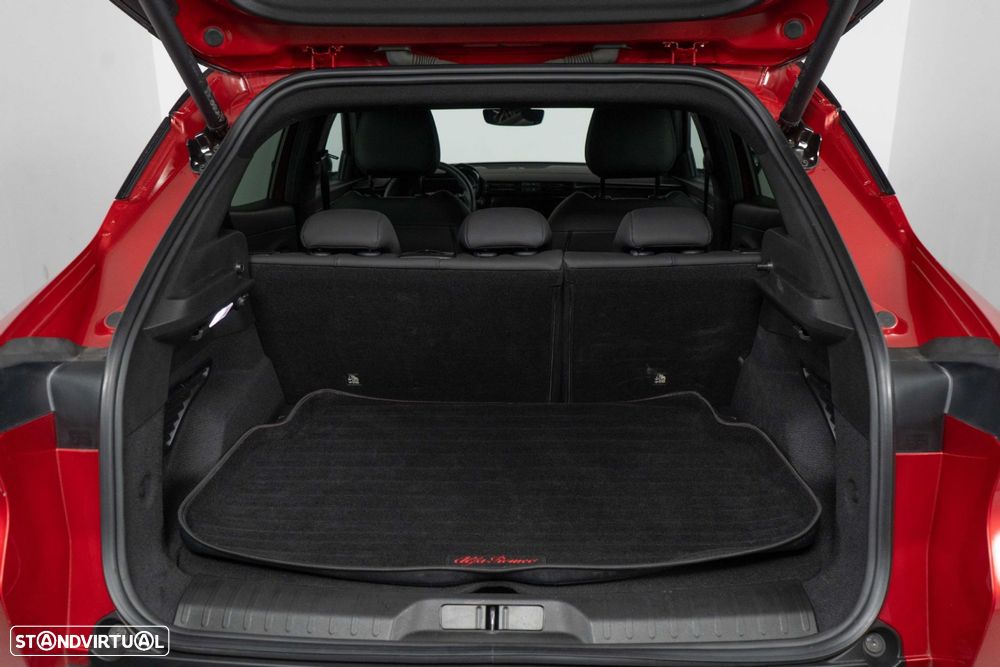 Alfa Romeo Junior 1.2 Sport Speciale eDCT6 - 17