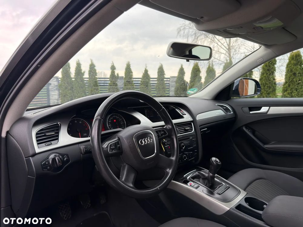 Audi A4 Limousine 2.0 TFSI quattro Attraction - 29