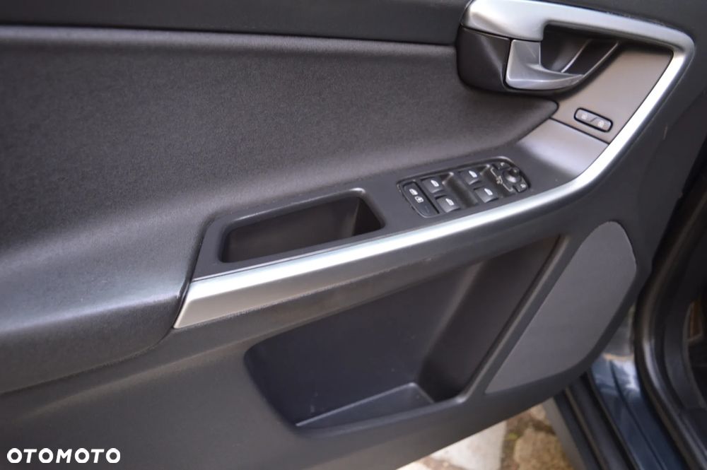Volvo XC 60 D3 Kinetic - 16