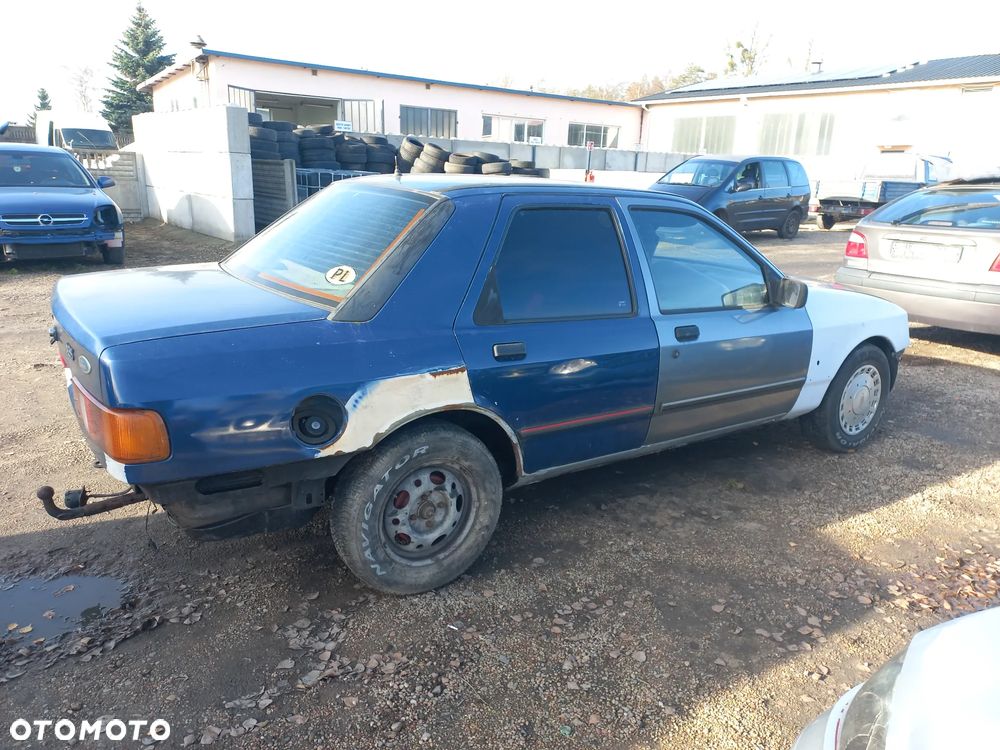Ford Sierra 1.8 B sedan wszystkie części - 3