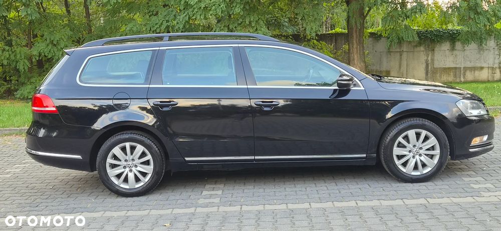 Volkswagen Passat Variant 1.6 TDI DPF BlueMot Comfortline - 11