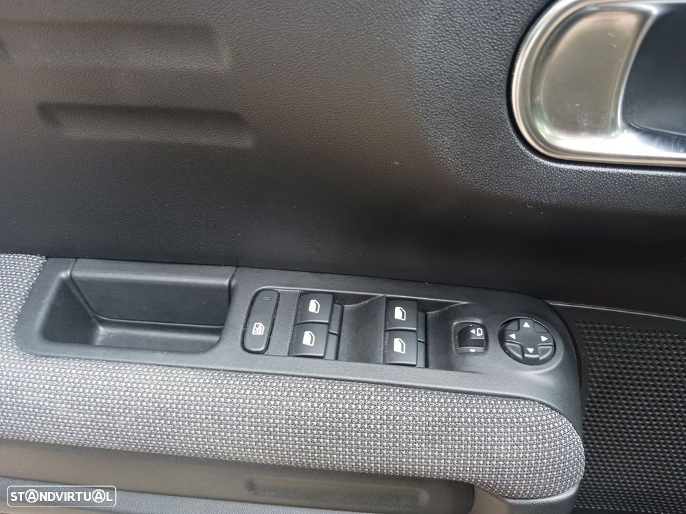 Citroën C3 Aircross 1.2 PureTech Plus - 23