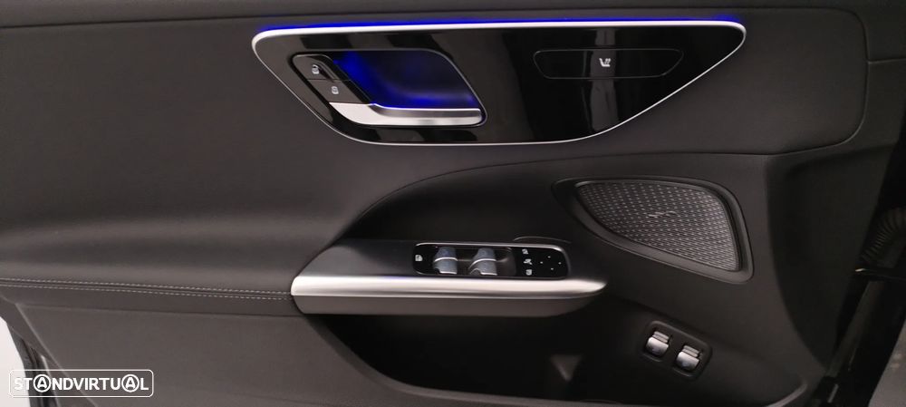 Mercedes-Benz C 300 e Avantgarde - 27