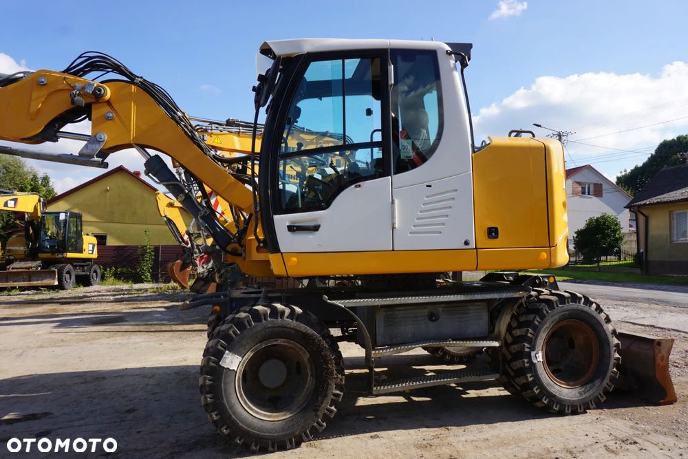 Liebherr A 912 - 8