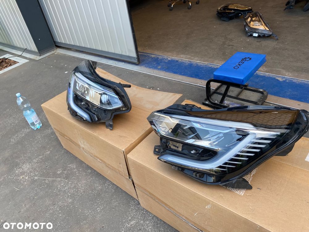 RENAULT CAPTUR 2 II  2022r 2 sztuki Kompletna LAMPA PRZEDNIA PRAWA LEW REFLEKTOR PRAWY lewy PRZÓD FULL LED  LEDOWY  EUROPA FULLLED lampy przednie reflektory 260104900R 260601693R Wwa - 5