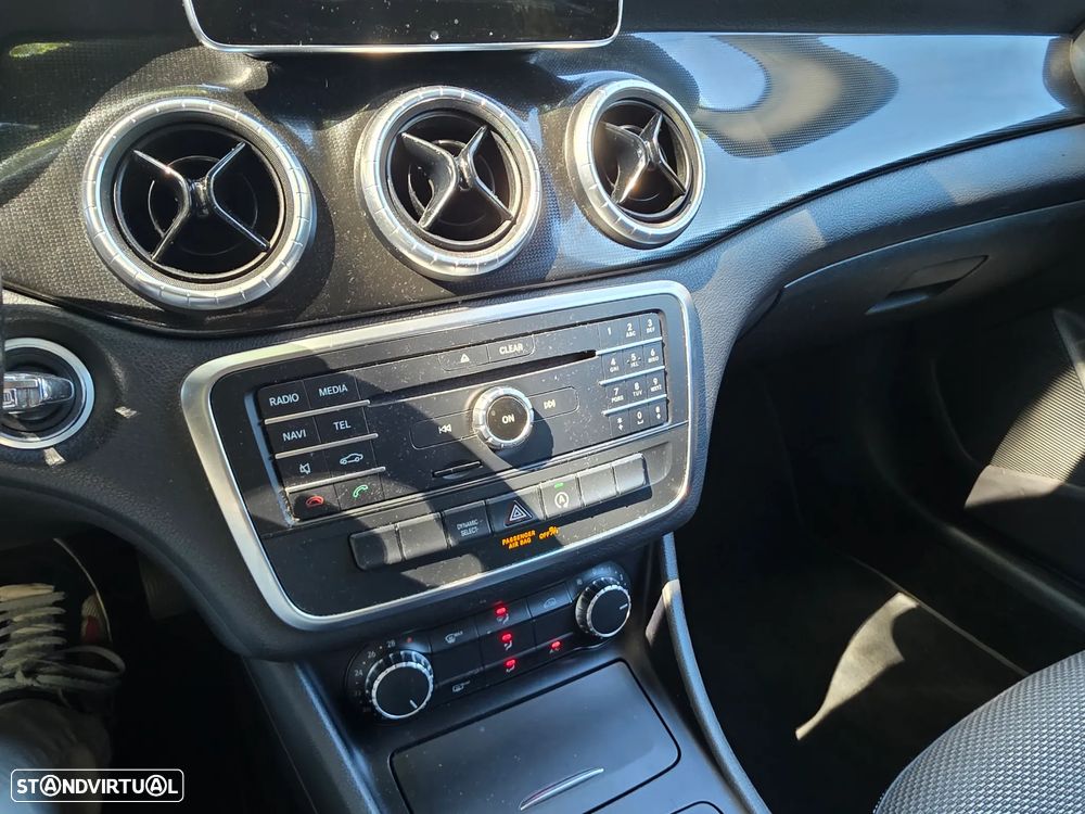 Mercedes-Benz CLA 200 (CDI) d 7G-DCT - 21