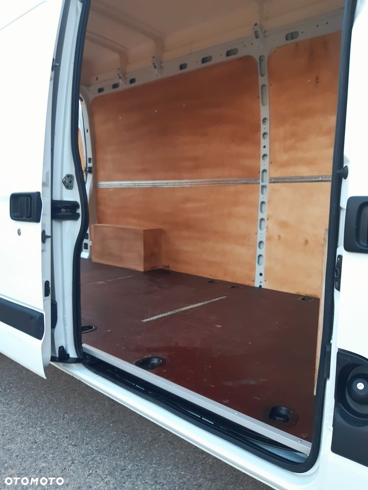 Opel Movano - 25