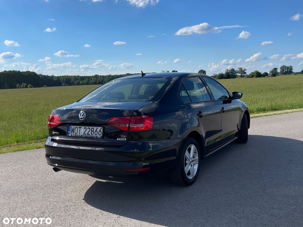 Volkswagen Jetta 1.2 TSI Comfortline - 20