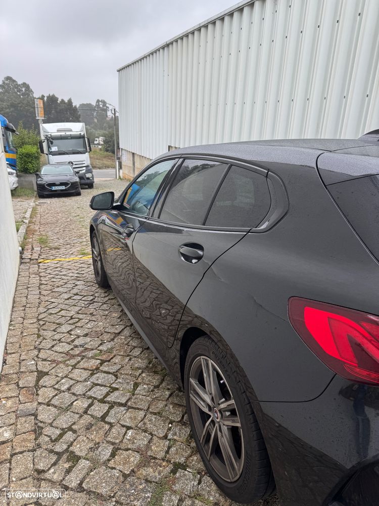 BMW 118 d Pack 50 anos M - 4
