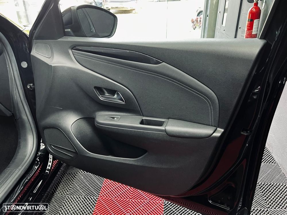 Opel Corsa 1.2 T GS - 36