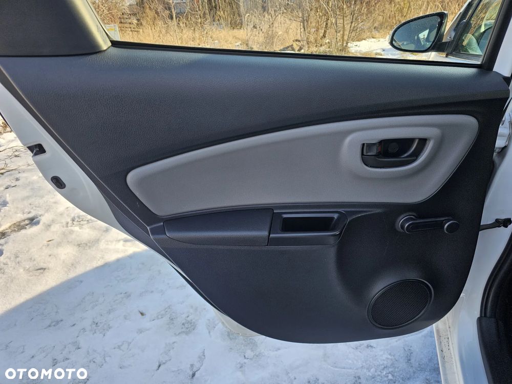 Toyota Yaris 1.0 Active - 17