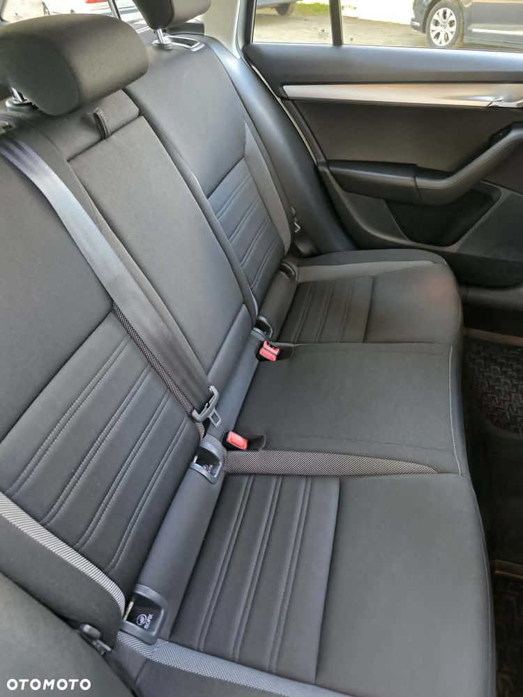 Skoda Octavia 1.5 TSI ACT Active - 9
