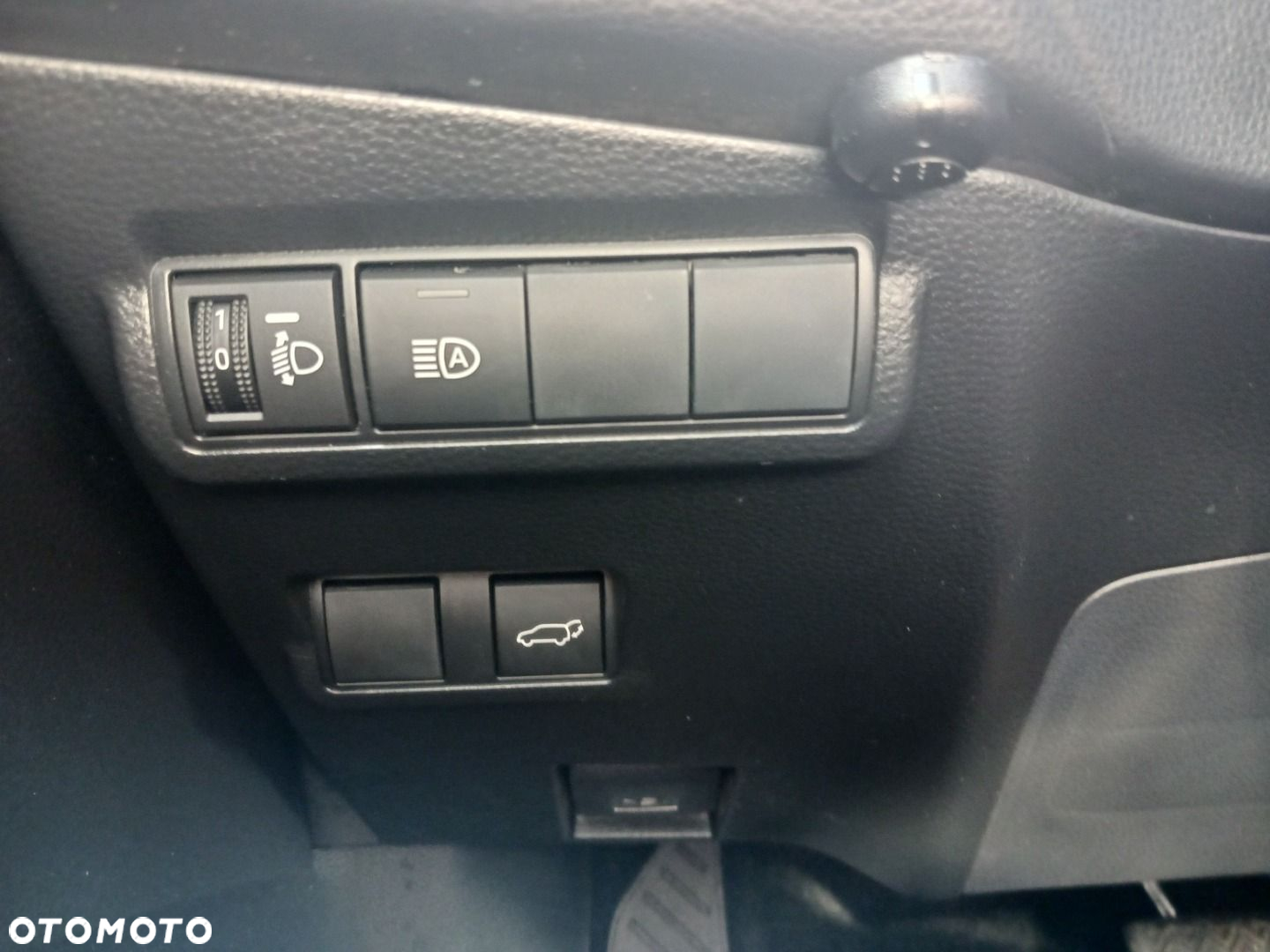 Toyota Corolla Cross 2.0 Hybrid Style - 19