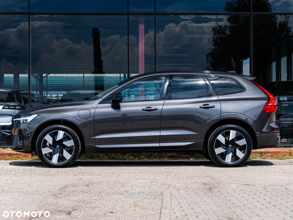 Volvo XC 60 T6 Plug-In Hybrid AWD R-Design - 18