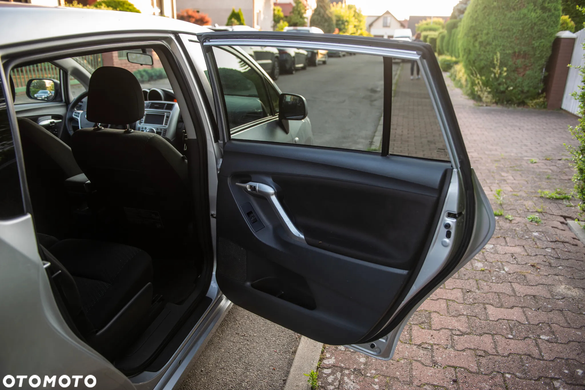 Toyota Verso 1.8 7-Sitzer Executive - 24