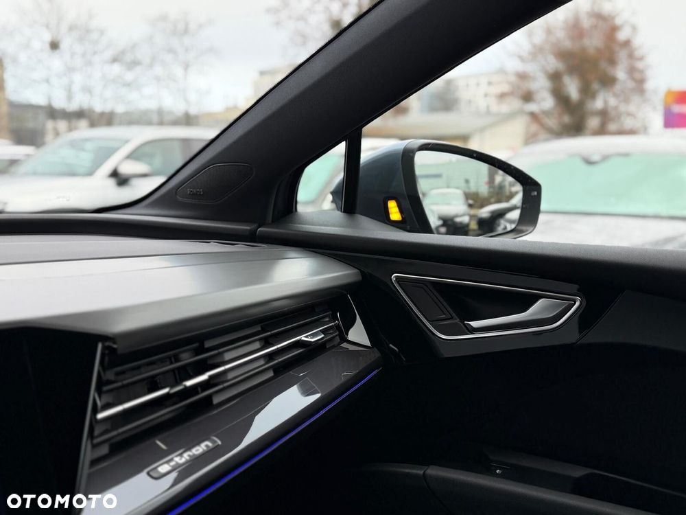 Audi Q4 e-tron 40 77kWh S Line - 28