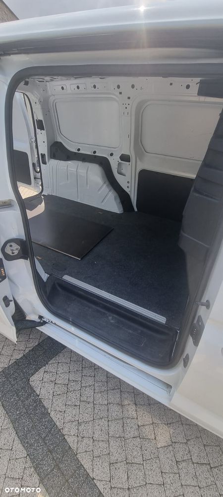 Ford Transit Connect / VW Caddy - 18
