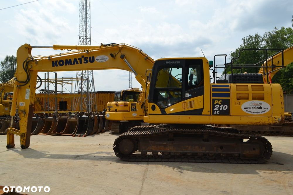 Komatsu PC210LC-11 - 9