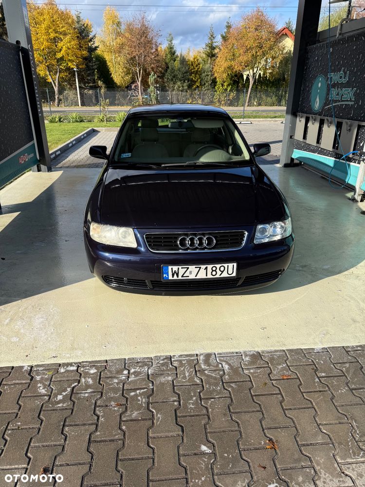 Audi A3 Sportback - 2