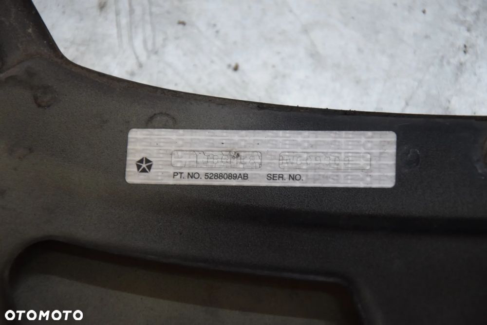 JEEP CHEROKEE KJ BŁOTNIK PRAWY PRZÓD - 9