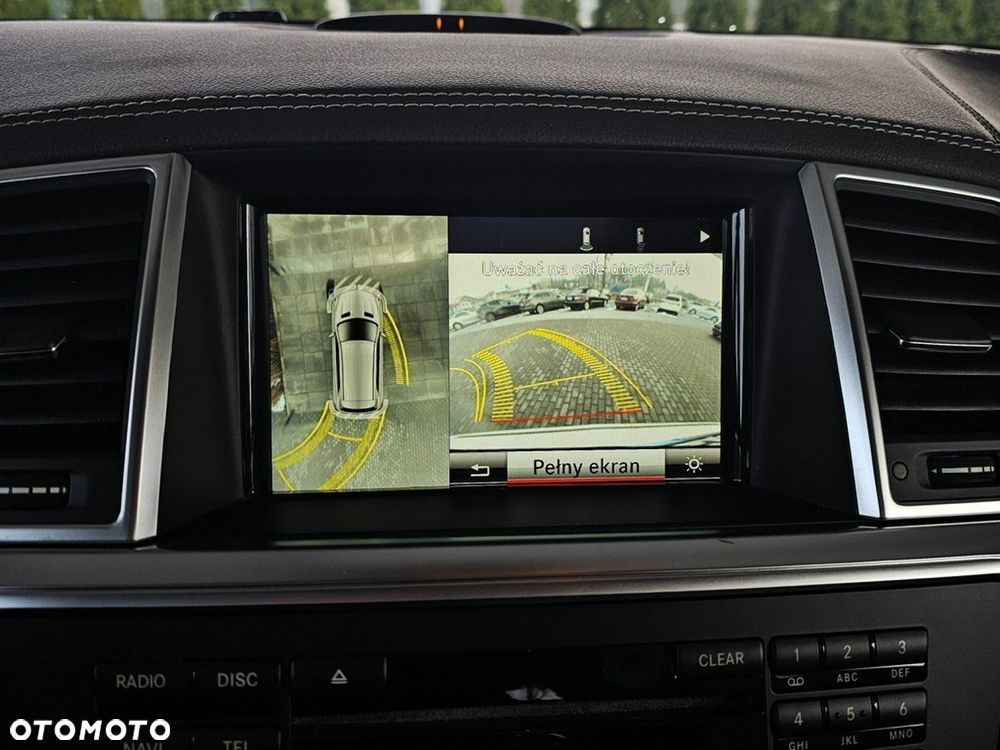 Mercedes-Benz GL - 23