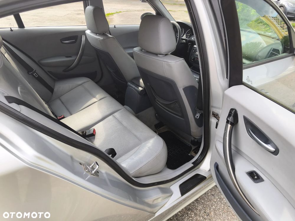 BMW Seria 1 118i - 6