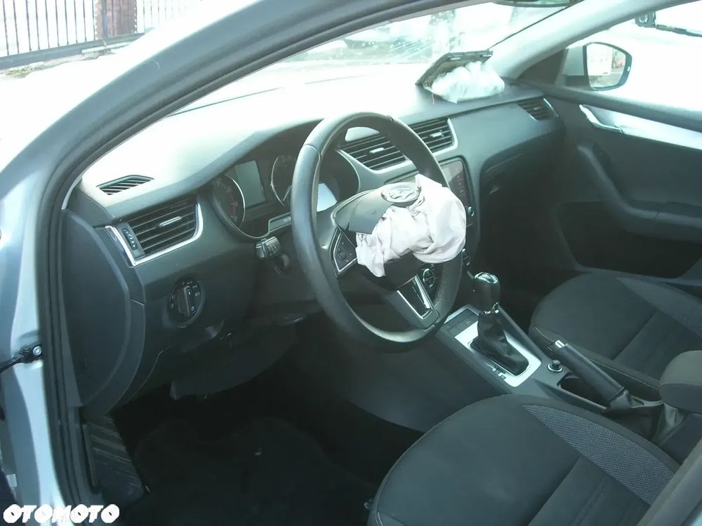 Skoda Octavia Combi 1.5 TSI ACT DSG Style - 11