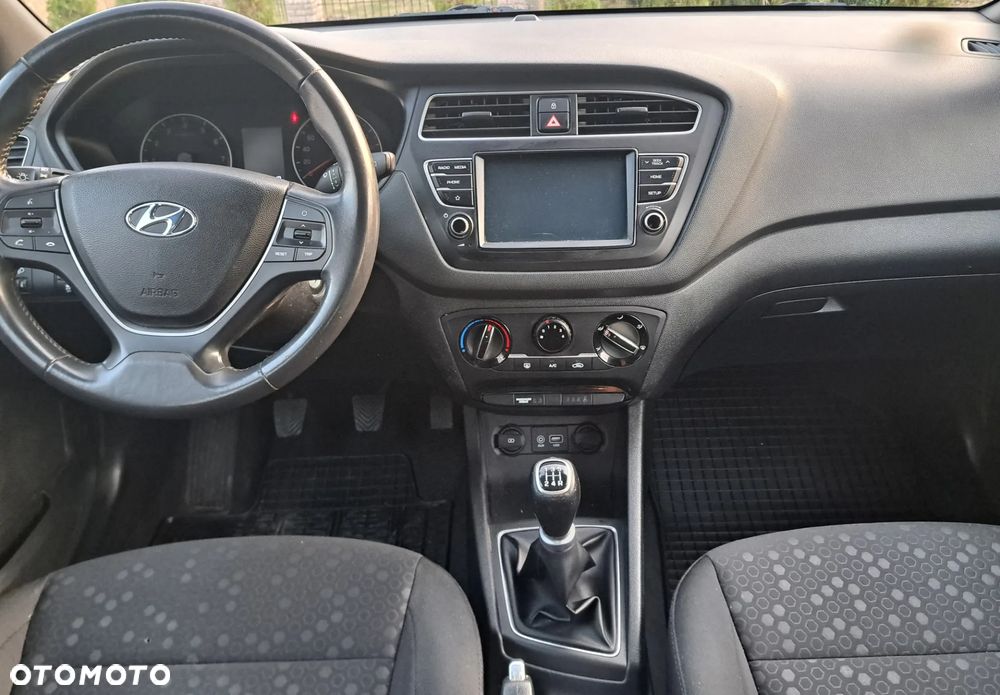 Hyundai i20 1.2 - 22