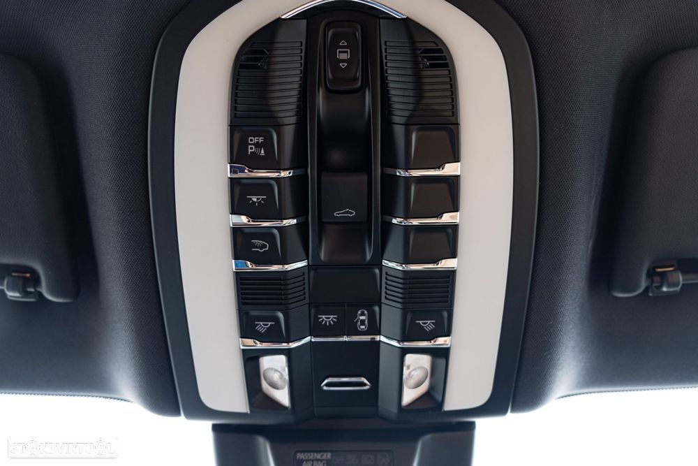 Porsche Macan S - 34