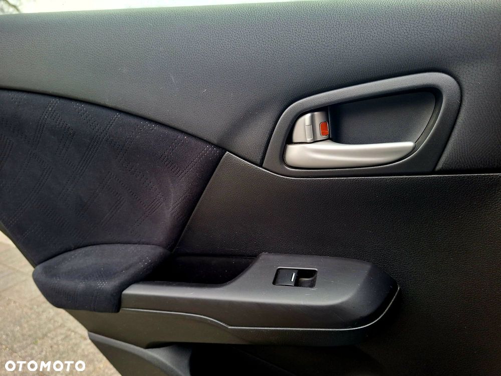 Honda Civic 1.8 Executive - 17