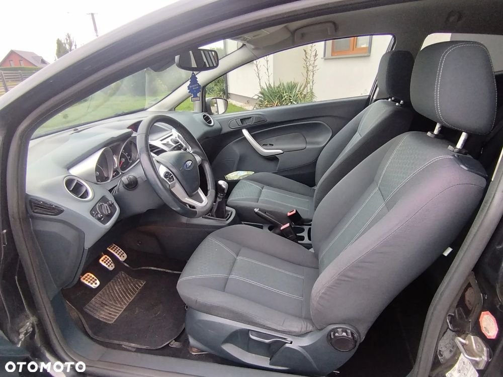 Ford Fiesta 1.25 Titanium - 35