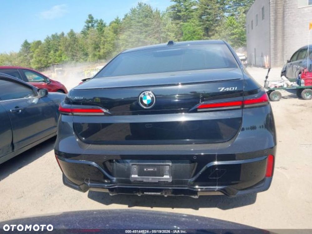 BMW Seria 7 - 8