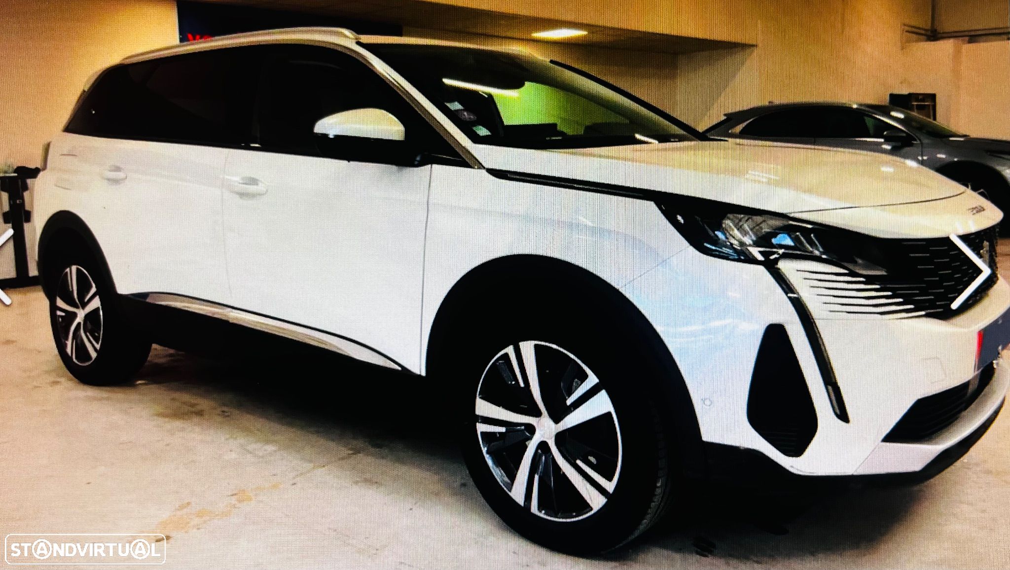 Peugeot 5008 1.2 PureTech Allure - 1