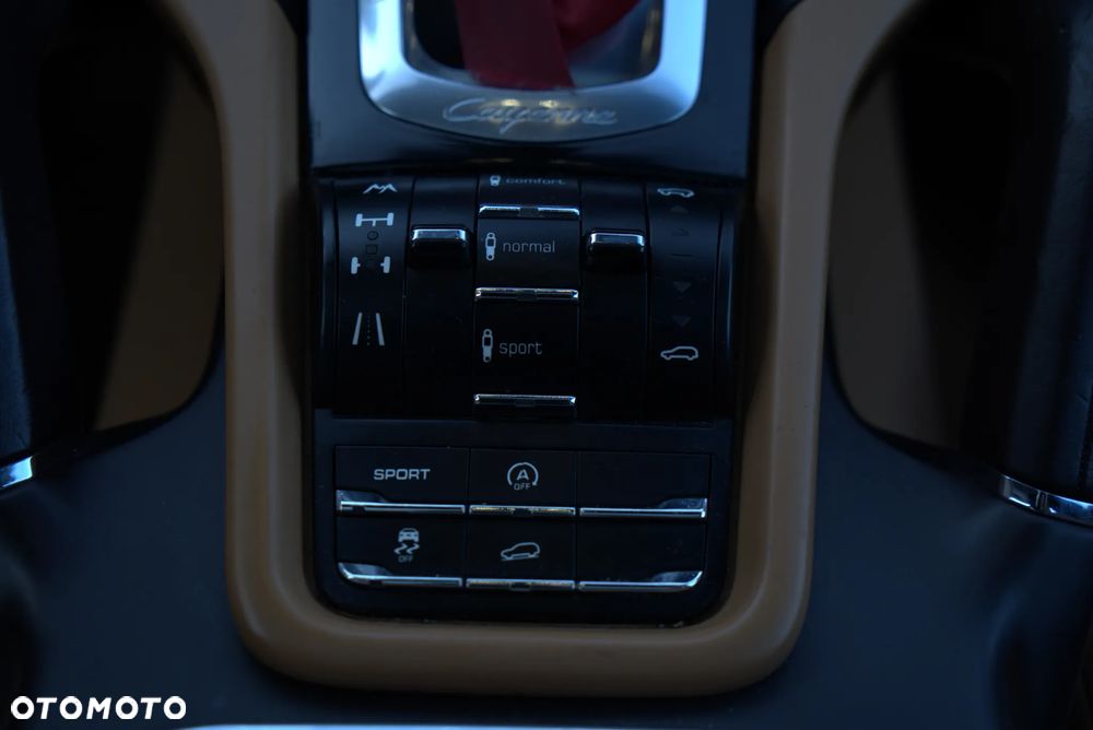 Porsche Cayenne - 7