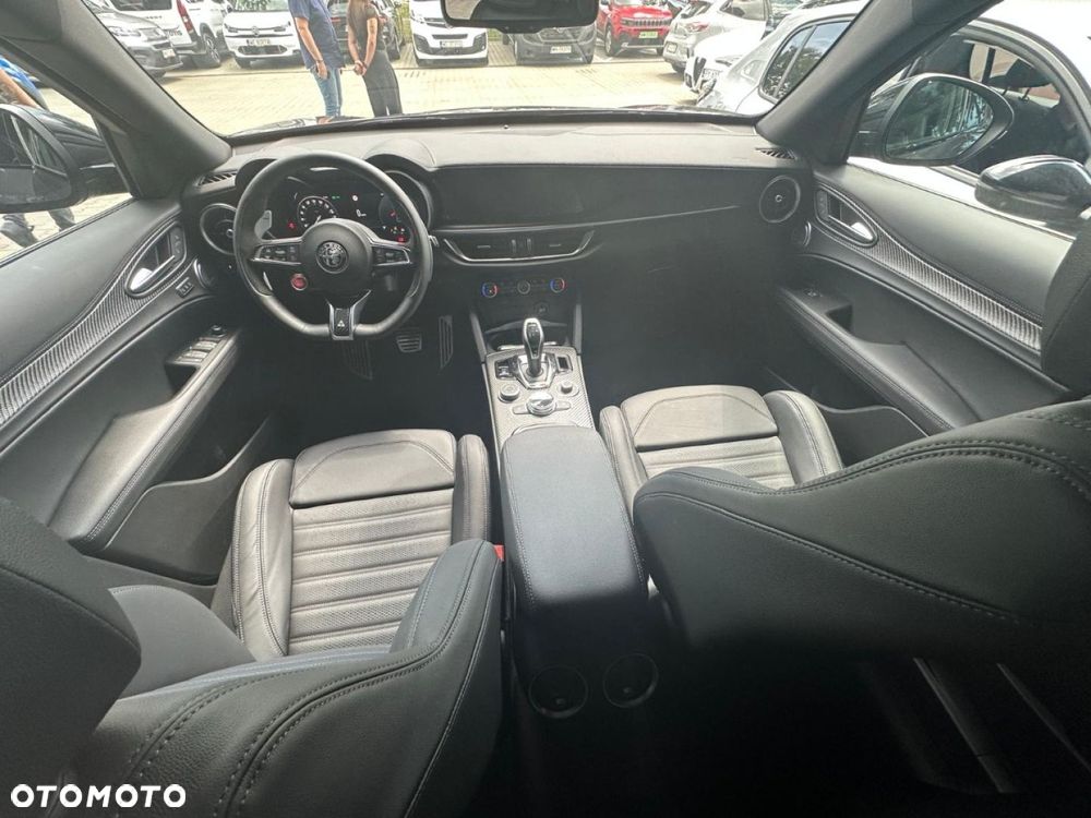 Alfa Romeo Stelvio - 20