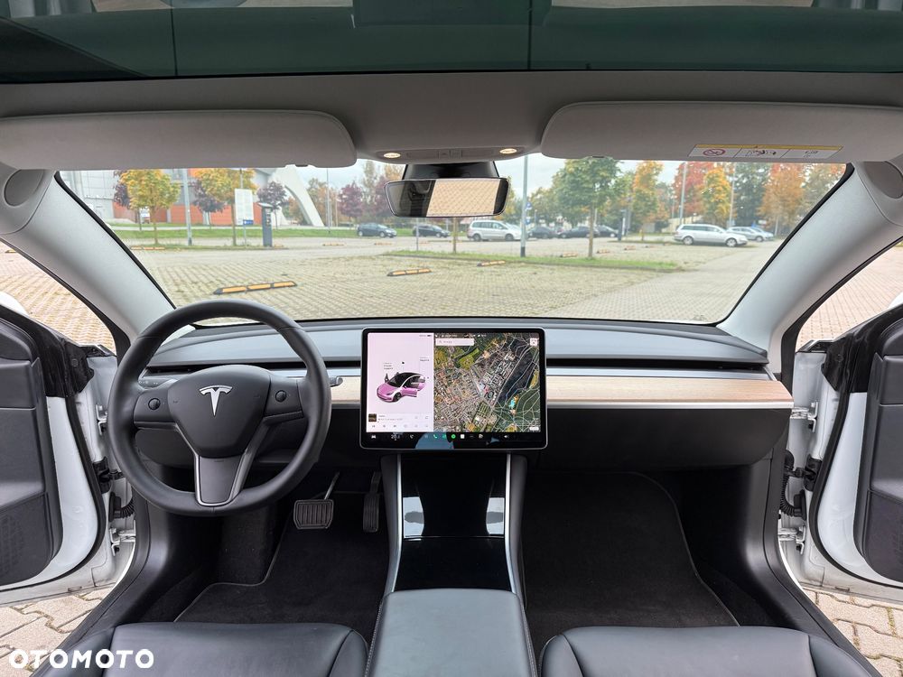 Tesla Model 3 Standard Range Plus - 17