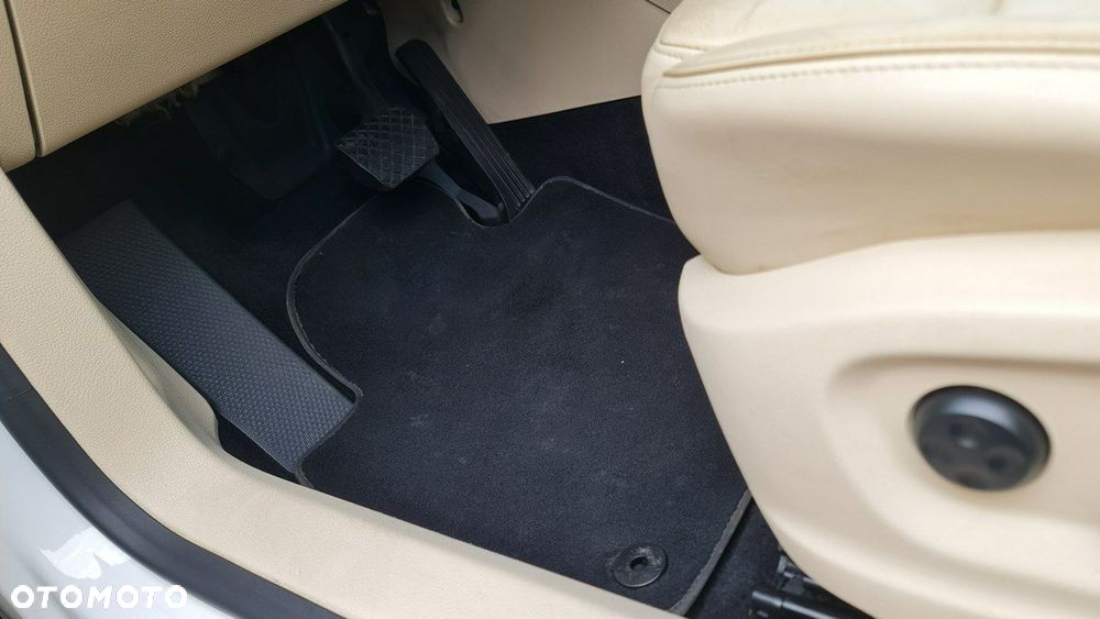 Volkswagen Tiguan 2.0 TDI DPF 4Motion BlueMotion Technology DSG Exclusive - 14