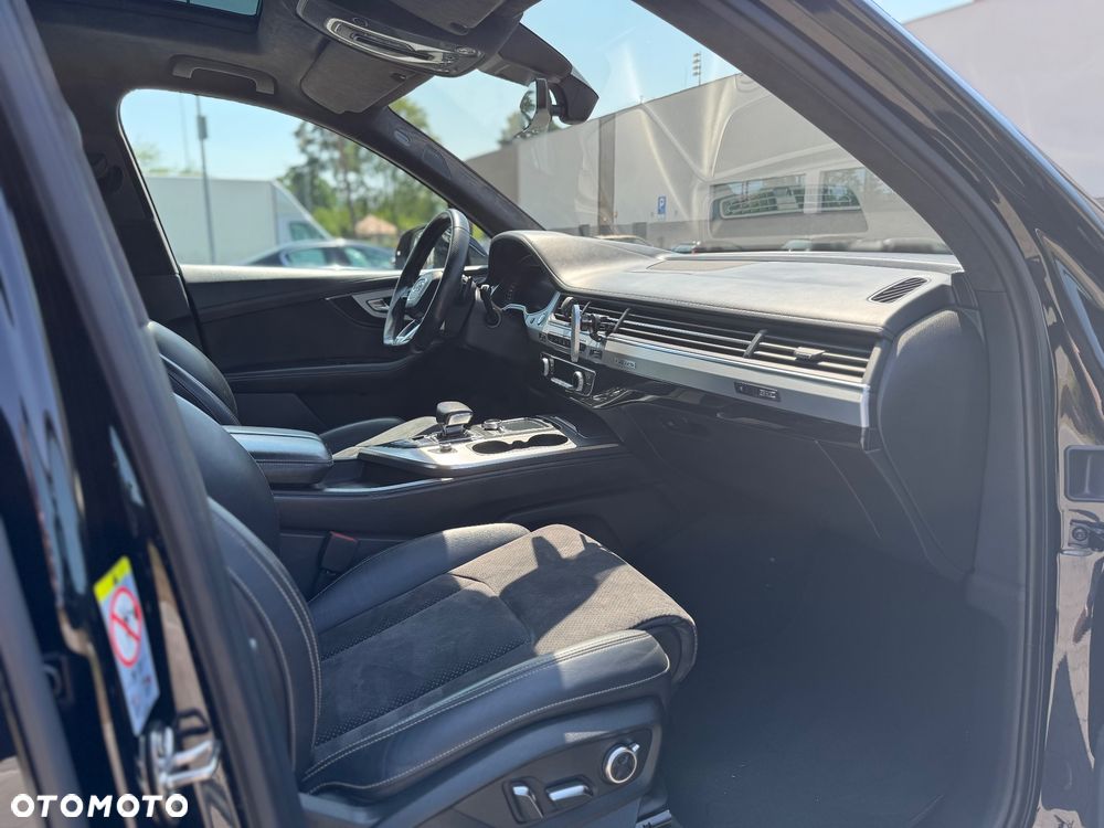 Audi Q7 - 28