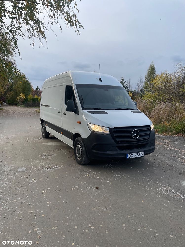 Mercedes-Benz Sprinter - 1